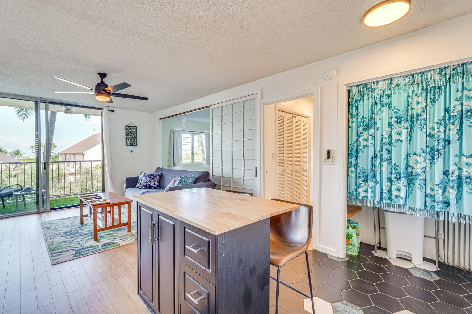 Kailua-Kona Condo With Balcony Walk To The Beach! Exteriör bild
